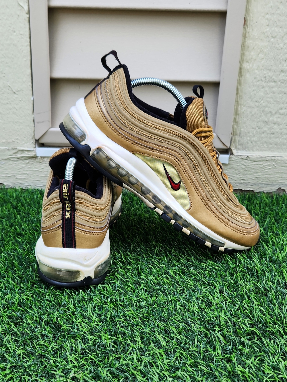 Nike Air Max 97 OG QS Metallic Gold 2017 - 884421-700 Pre Owned Men's SIZE 9.5